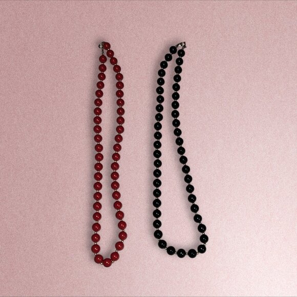 Vintage Red & Black Beaded Necklace Set With Gold-Toned Accents & Clasps - Picture 6 of 8